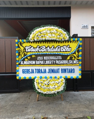 Papan Bunga Duka di Paciran