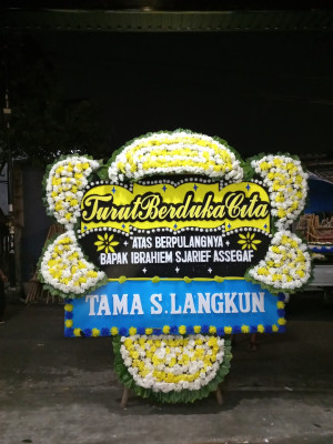 Papan Bunga Duka di Paciran