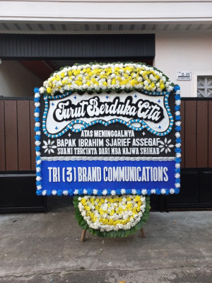 Papan Bunga Duka di Paciran